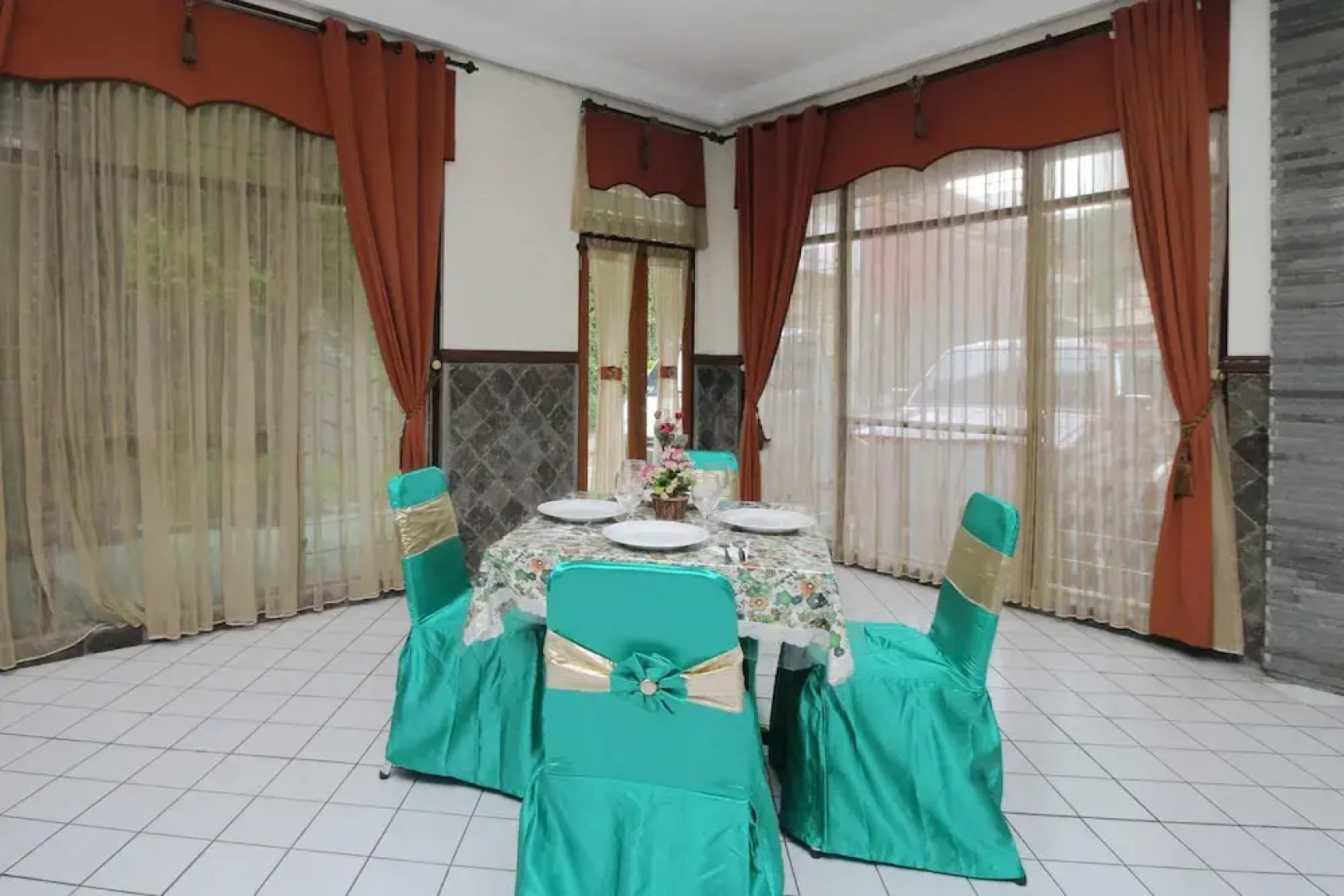 Airy Kaliwates Gajah Mada 233 Jember