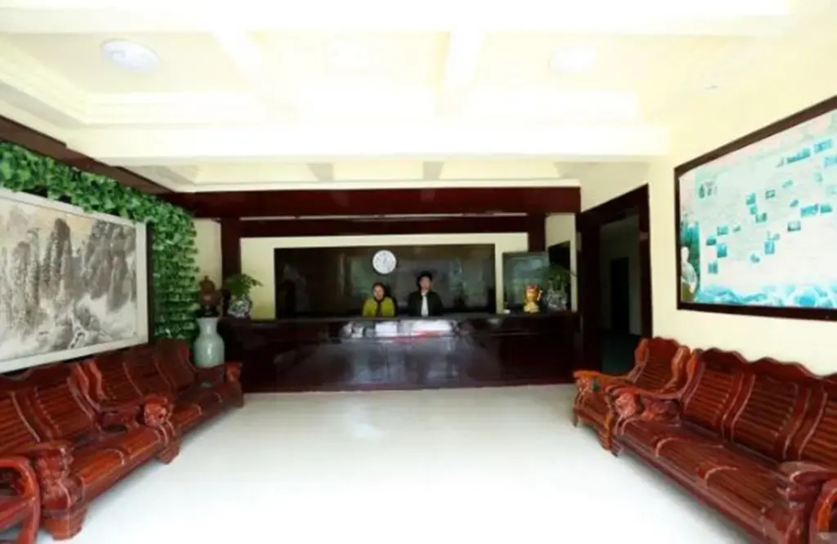 Baofeng Mountain Hotel