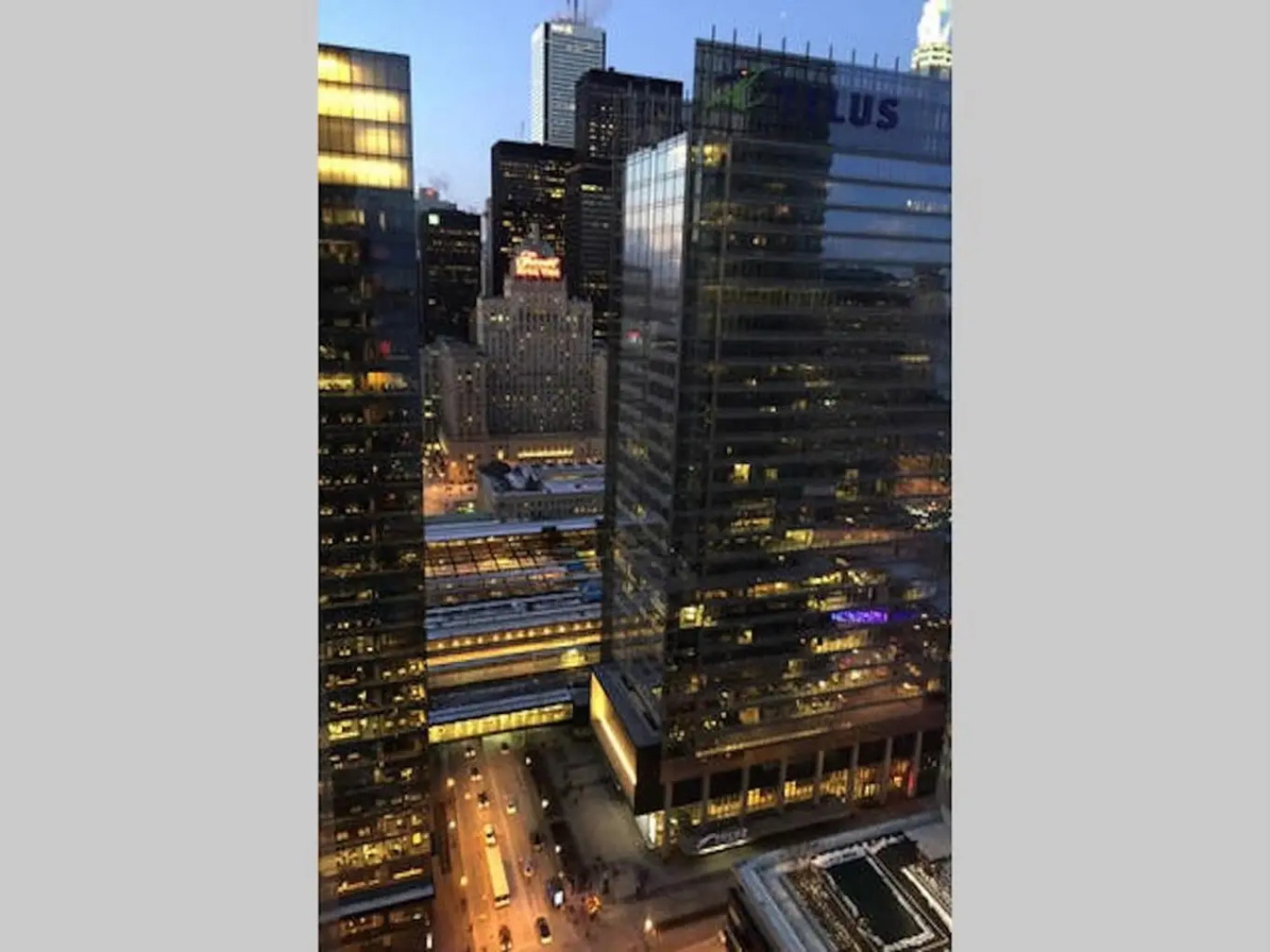 JP Stays - Cozy Lakeview Condo Downtown Core offered by Short Term Sta