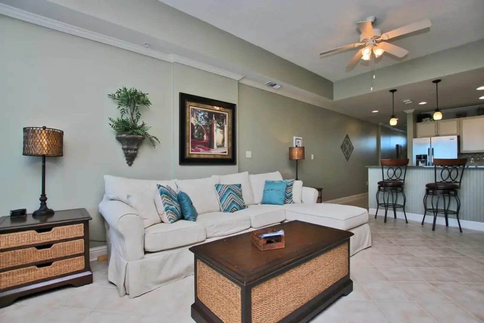 Wharf 405 - 2 Br condo