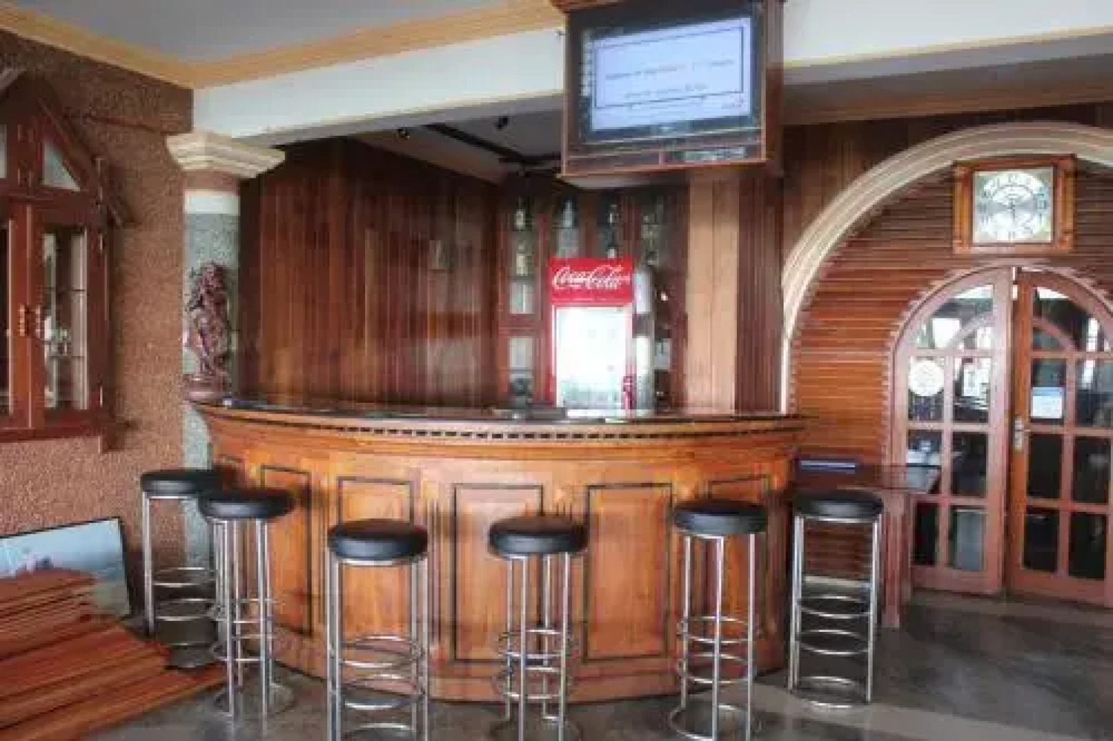 Warahena Beach Hotel