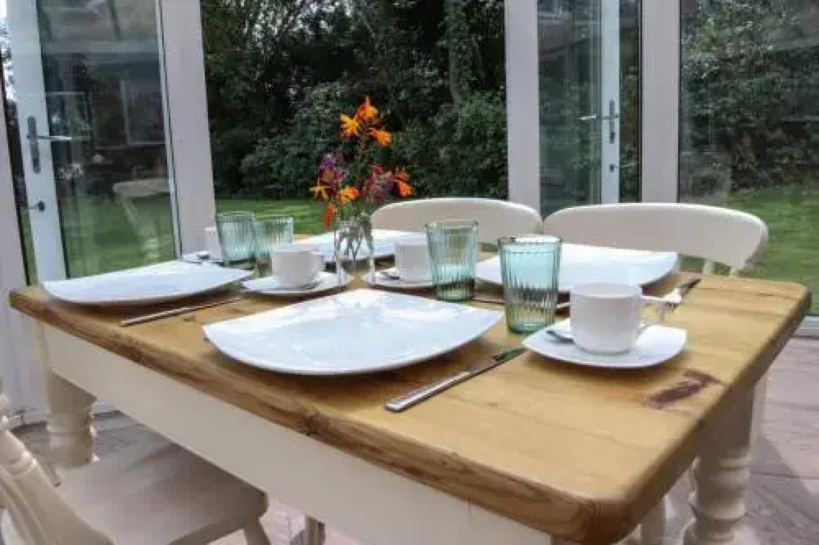 RHOS UCHAF. Country House. B+B