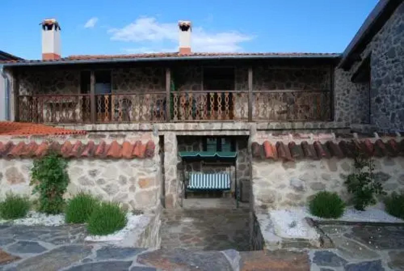 Apartamentos Aira Sacra