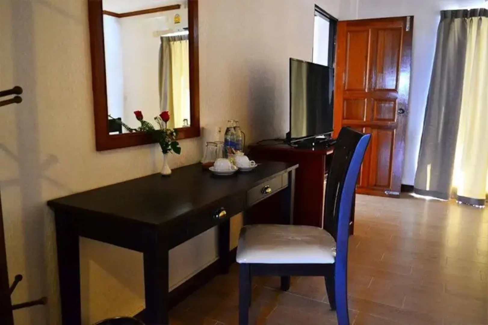 Lom Sak Nattirat Hotel