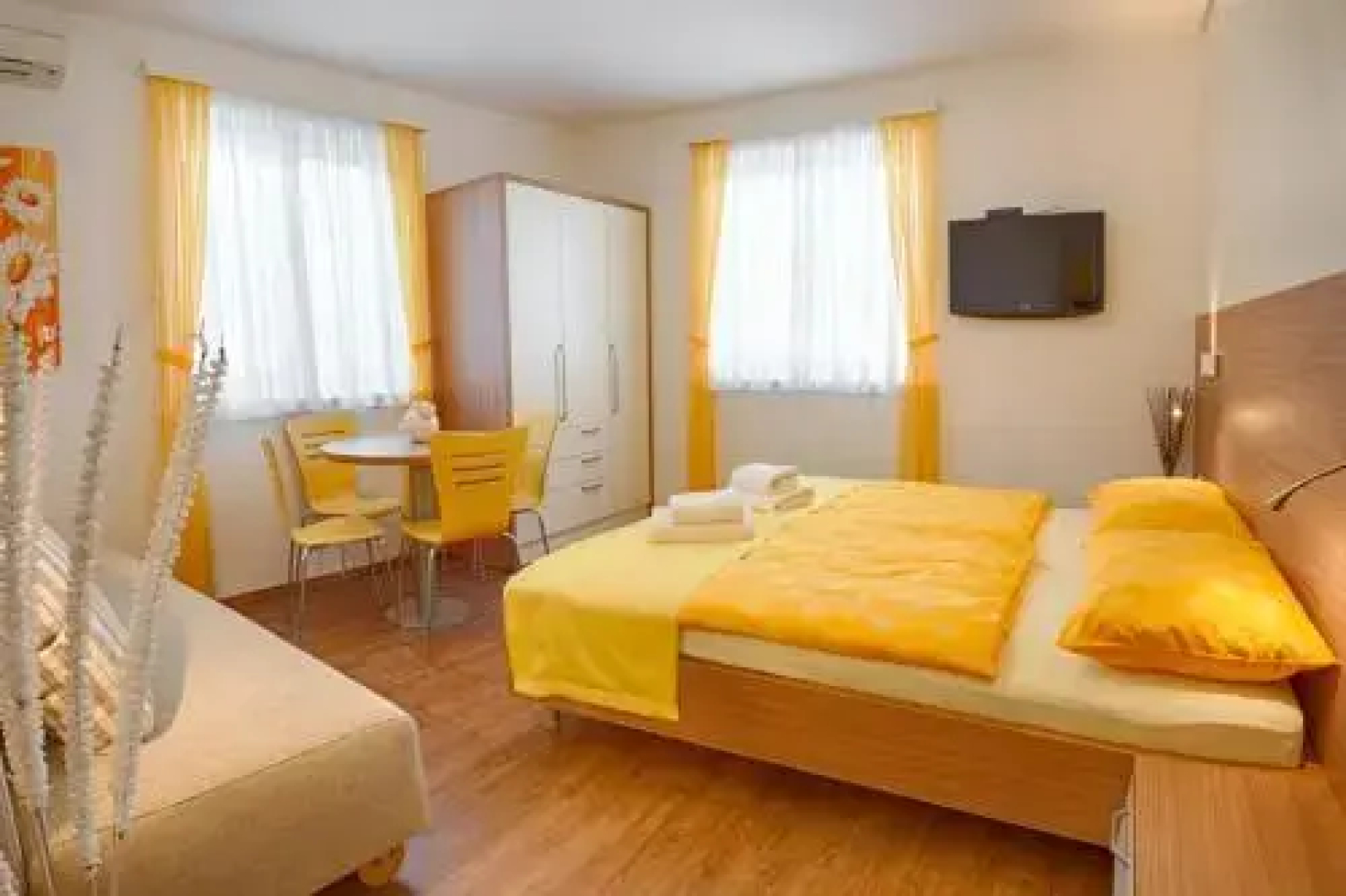 Guesthouse Opara