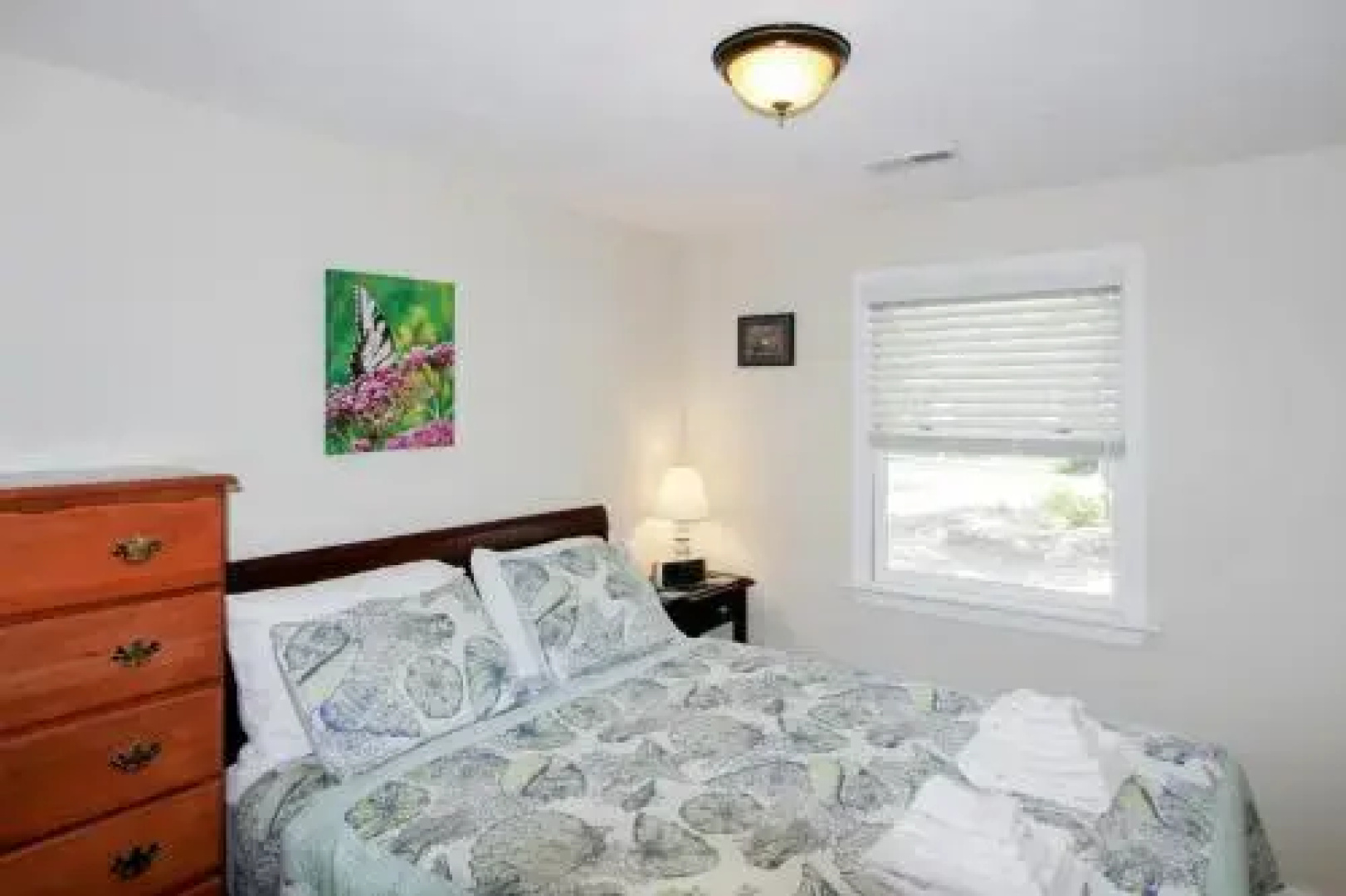 Charming 3BR Beach Cottage by RedAwning
