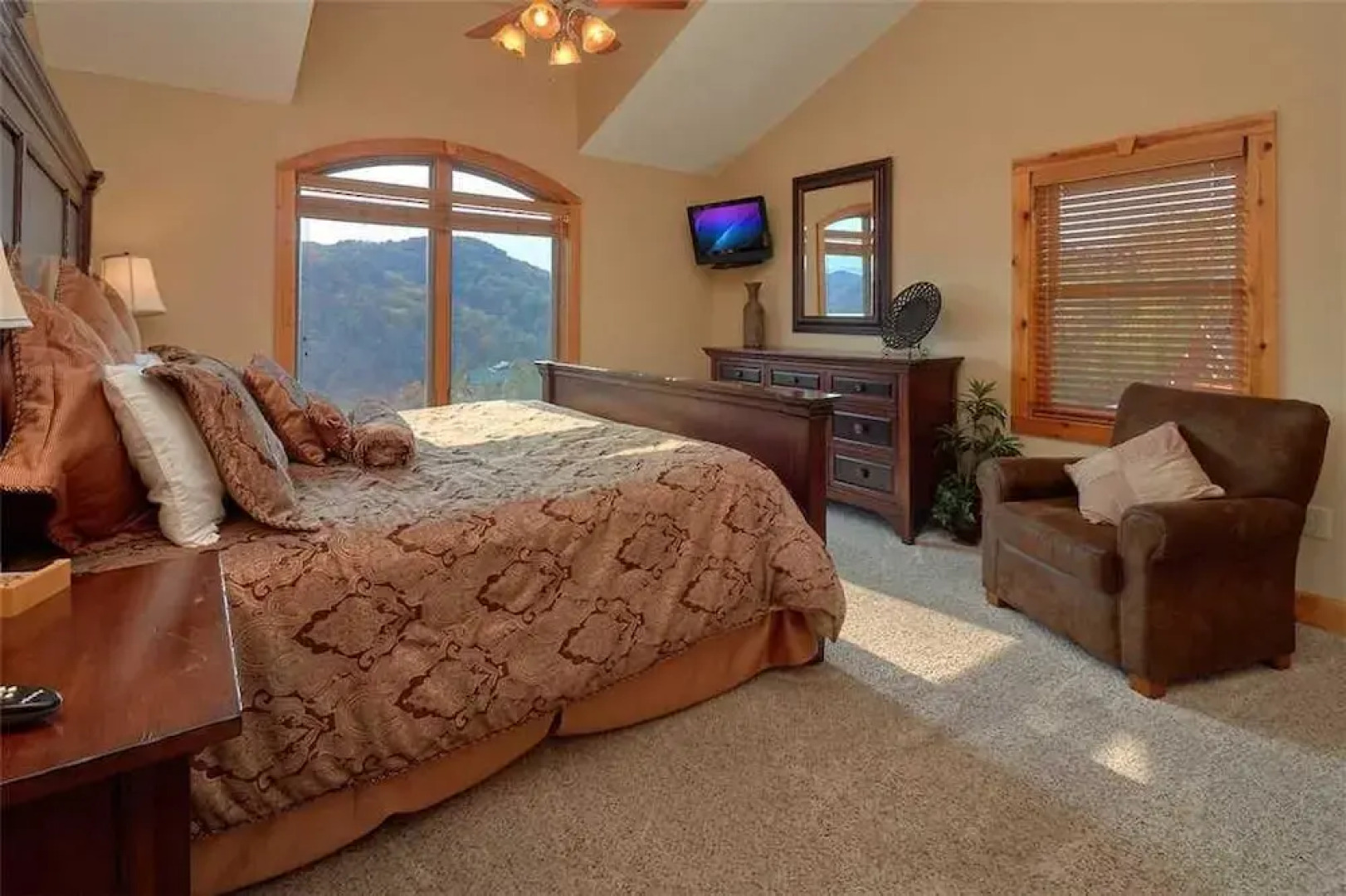 Journeys End - Five Bedroom Cabin