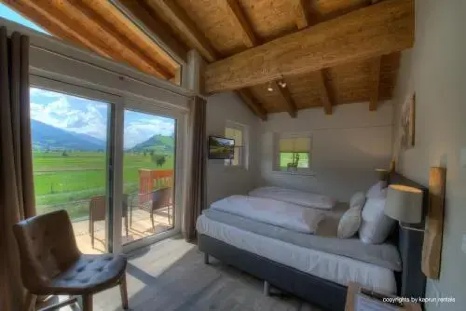 Deer & Dear Luxury Chalet