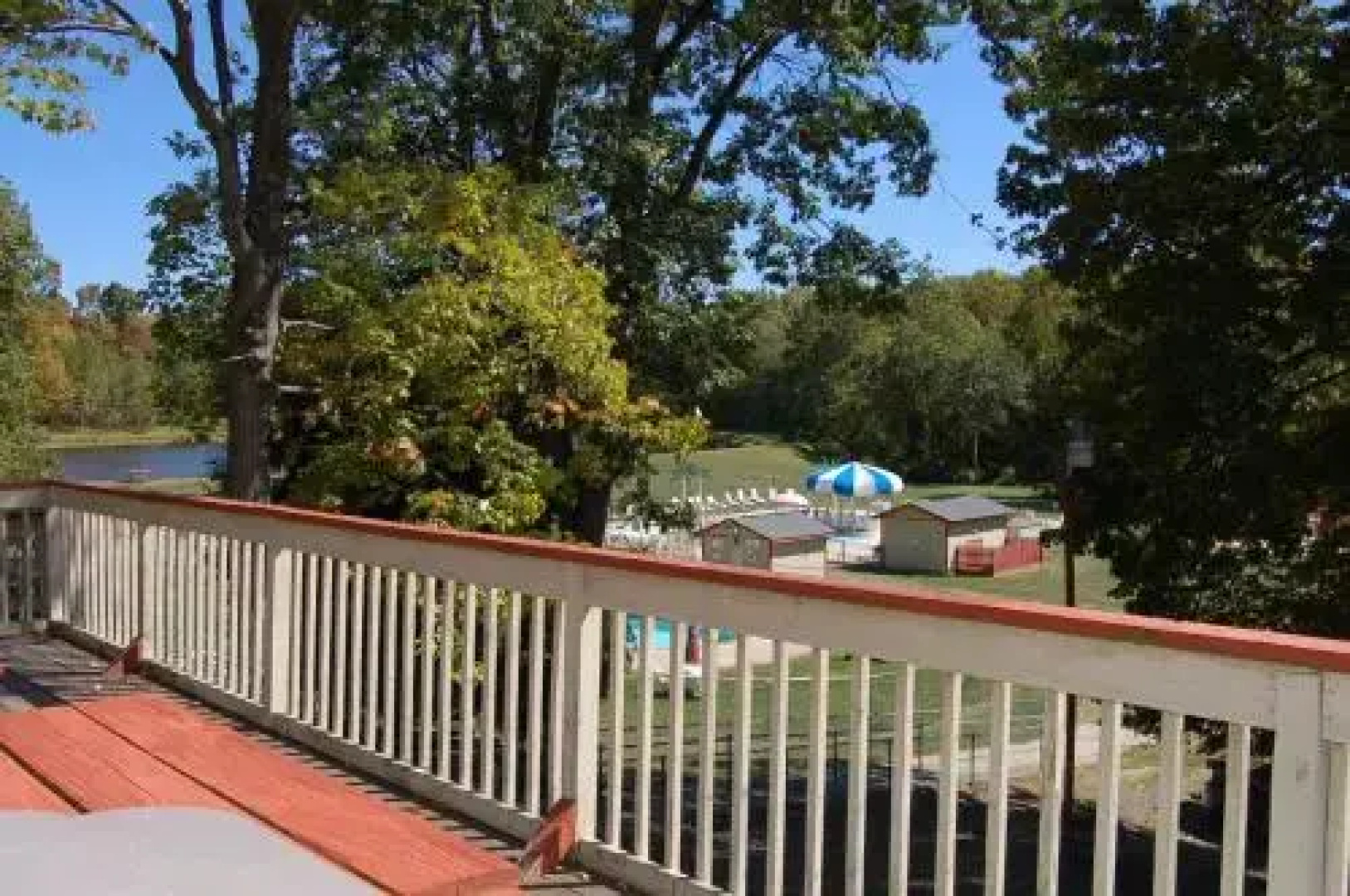Scotrun Camping Resort Deluxe Park Model 5