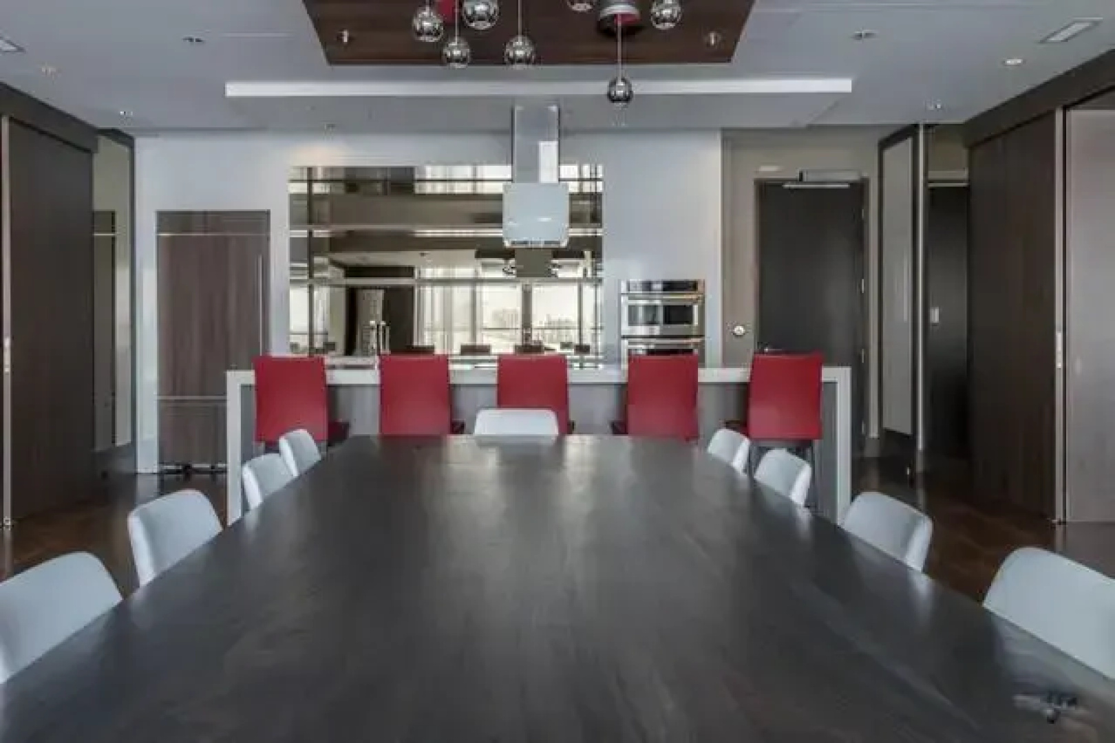LM Stays - Condo in the Glebe
