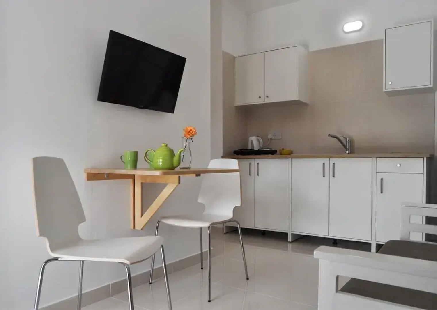 Royal Sunset Studios & Apartments