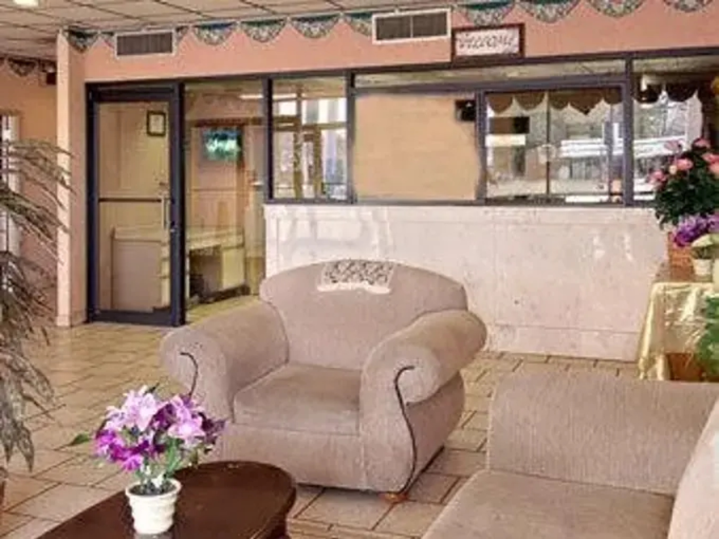 Lanett Inn