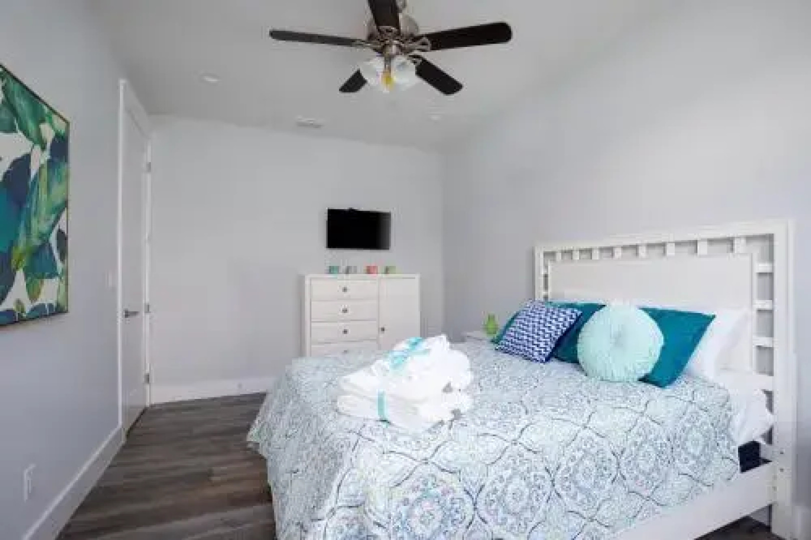 601 Lyndell Ln Pier Relaxation - Five Bedroom House