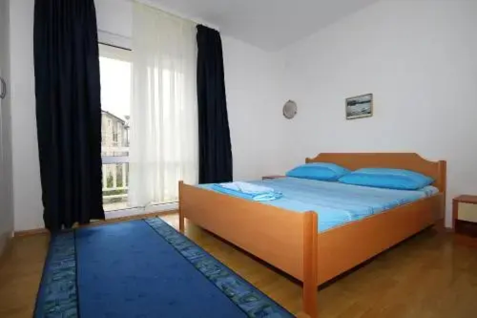 Apartments Lončar