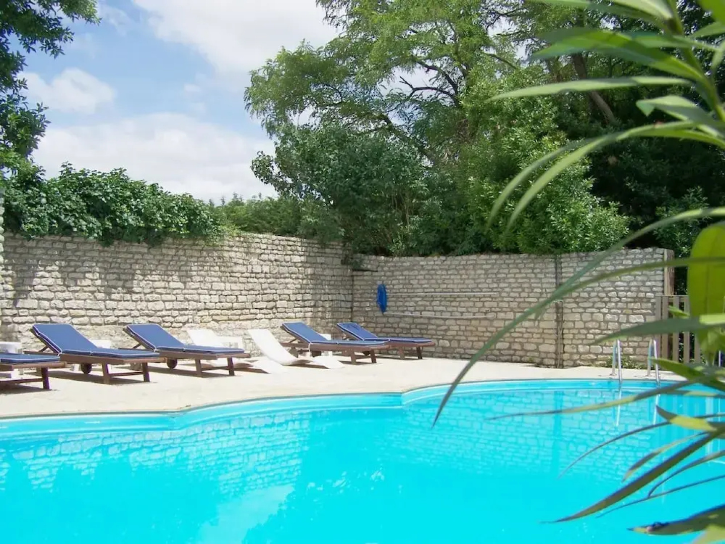 Château de l Abbaye de Moreilles