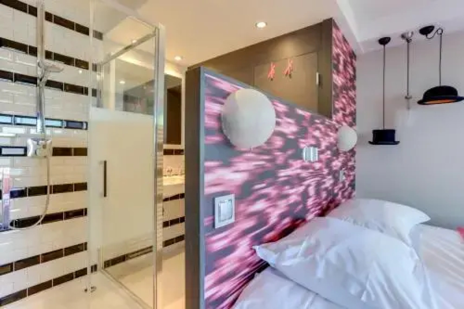 Le Clos Du Lac - Maison DHôtes - Guest House