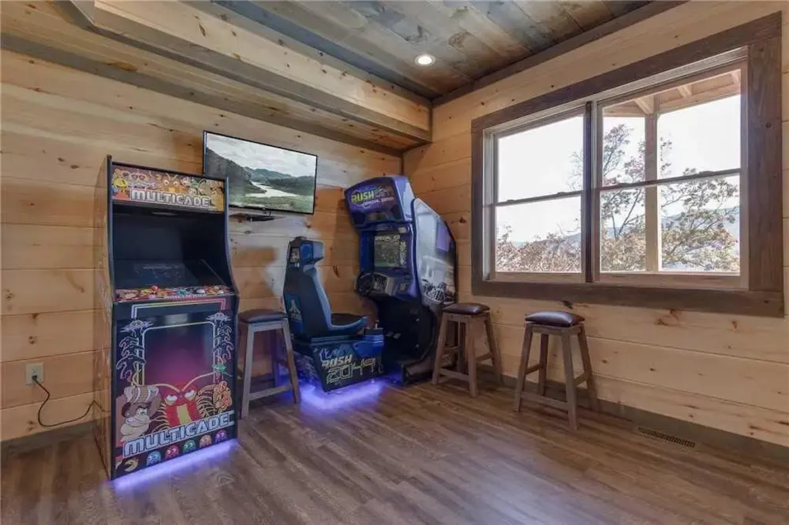 Great Smoky Lodge - Seven Bedroom Cabin