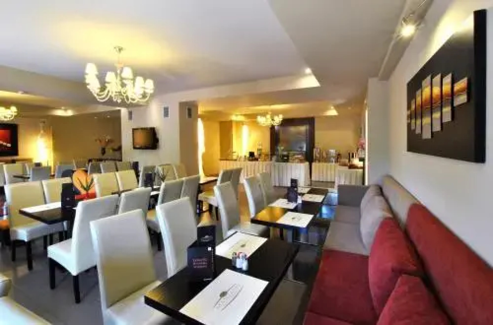 Lagadia 4 Seasons Hotel