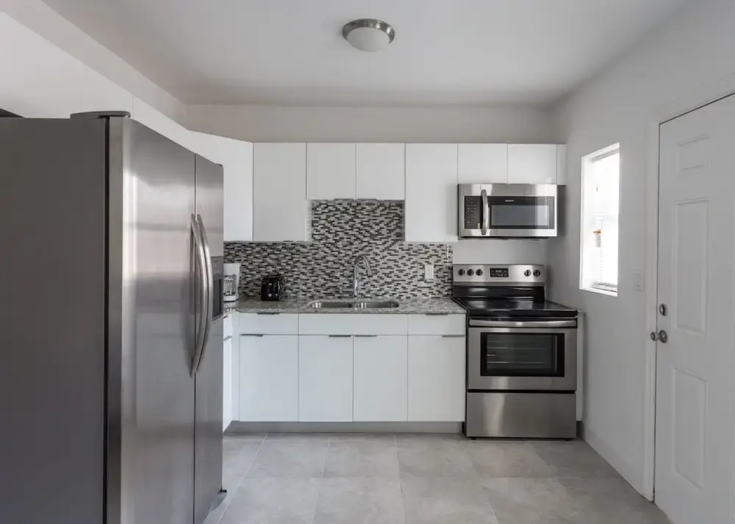 Cozy and Modern 2B-2B Home