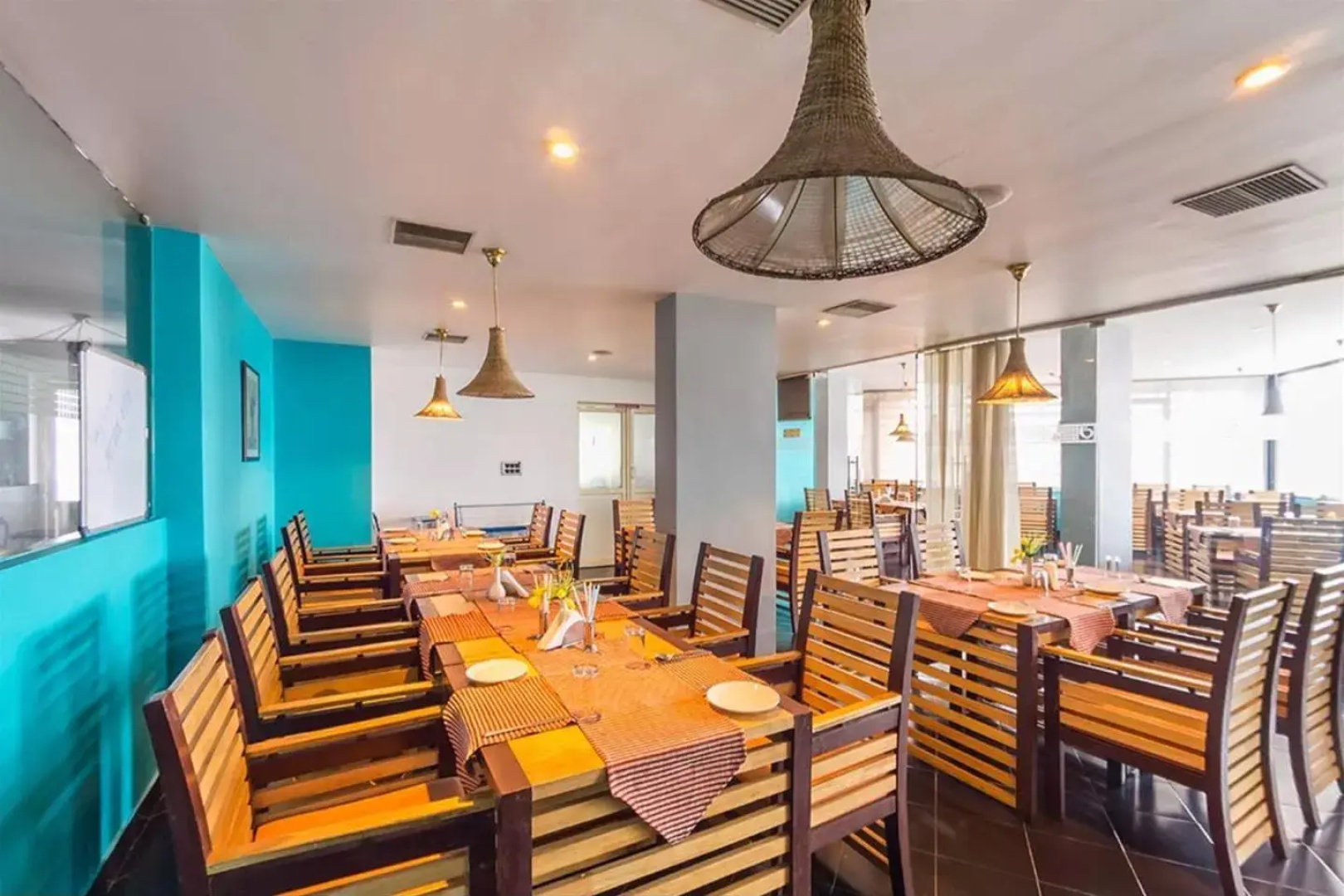 Mayura Inn Hotel