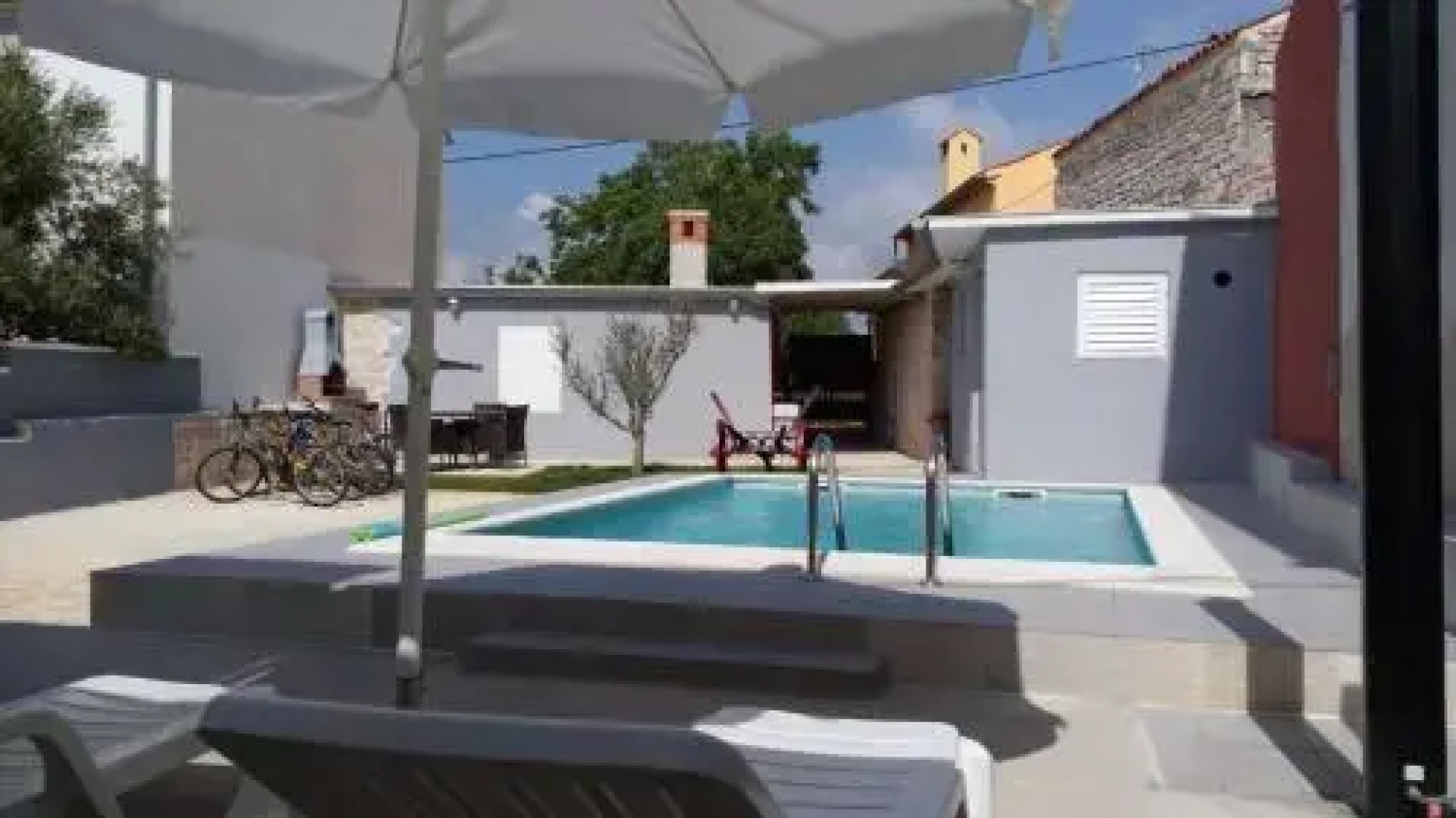 Three-Bedroom Holiday Home in Peruski