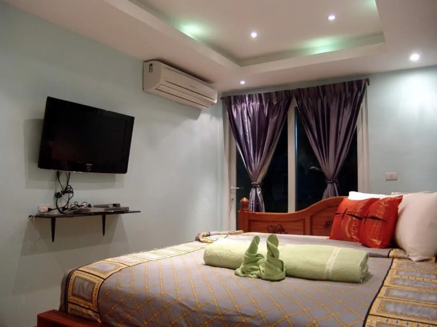 The Bee & B Guest House