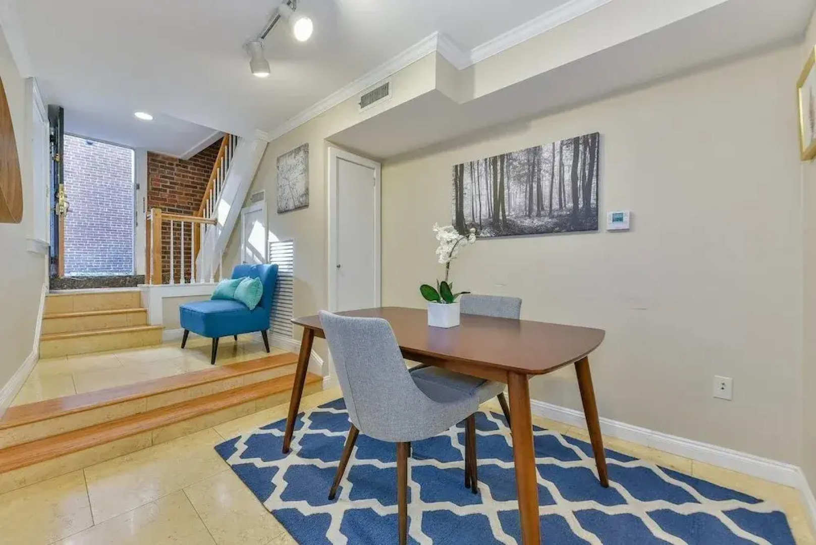 Spacious 1 BR Apt in Beacon Hill by Domio