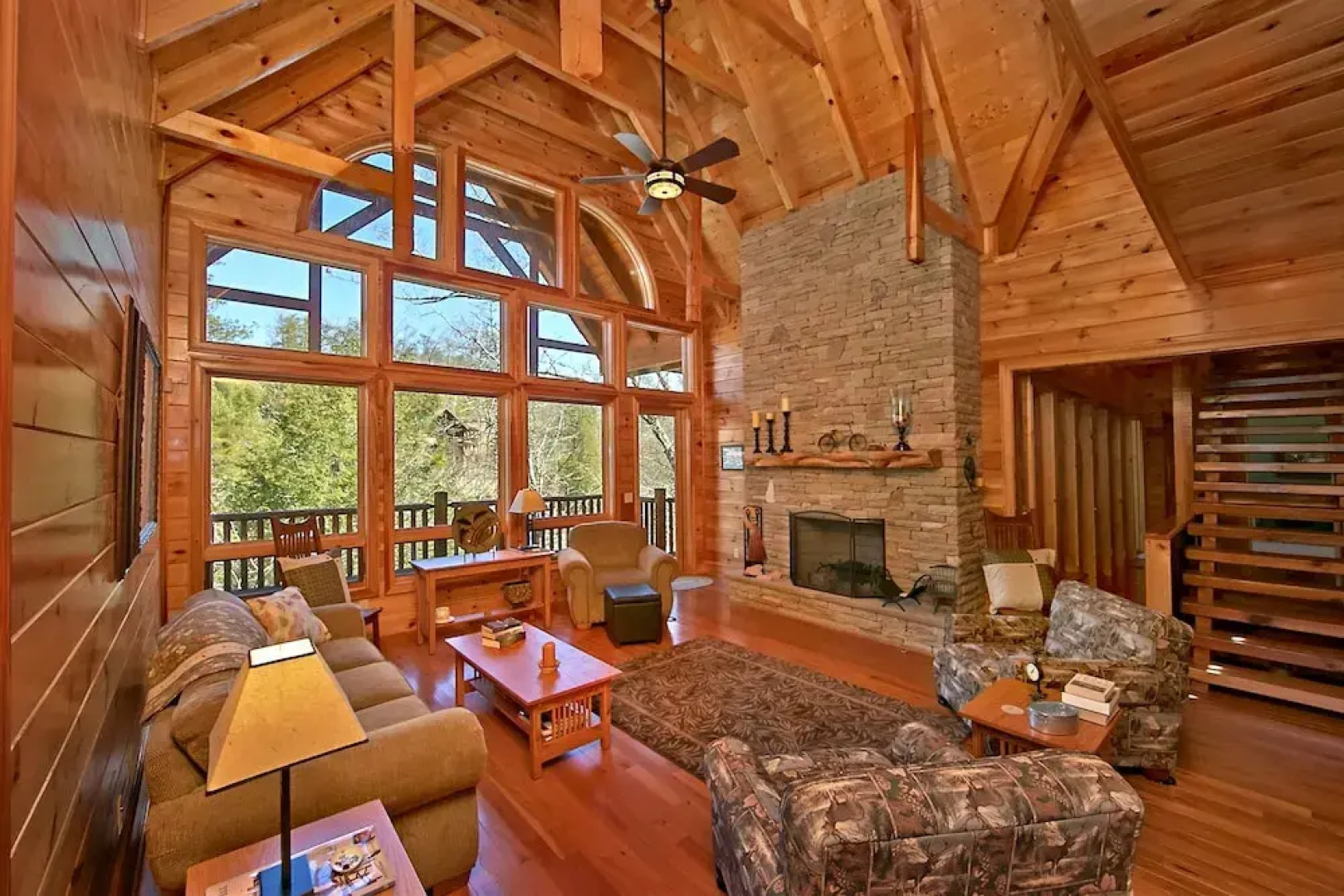 Birds Creek Mansion 650 - Six Bedroom Cabin