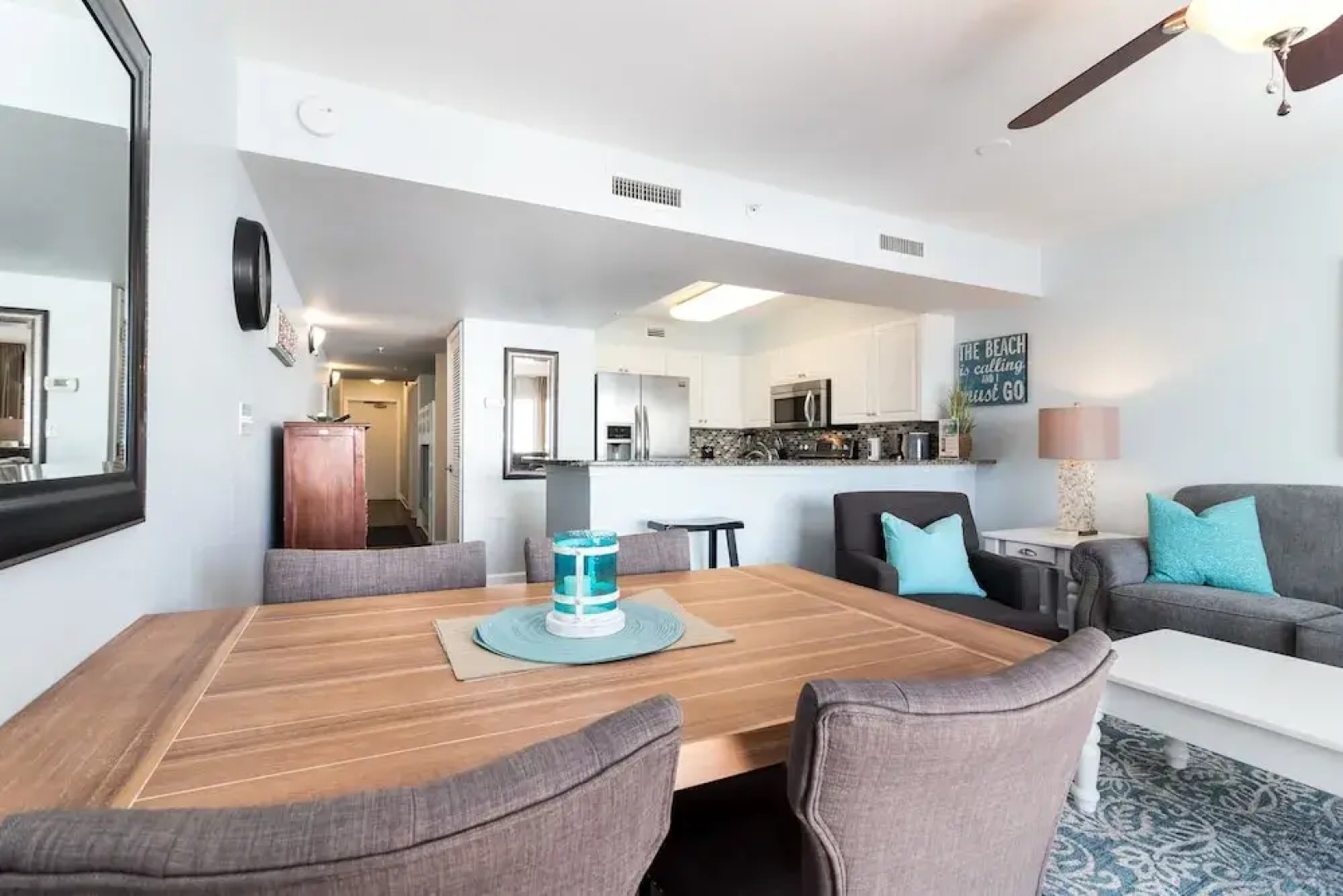 Pelican Isle 510 by RedAwning
