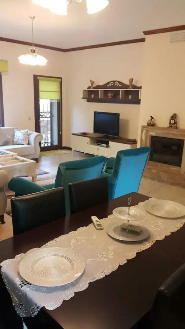 Important Group Villa Berry