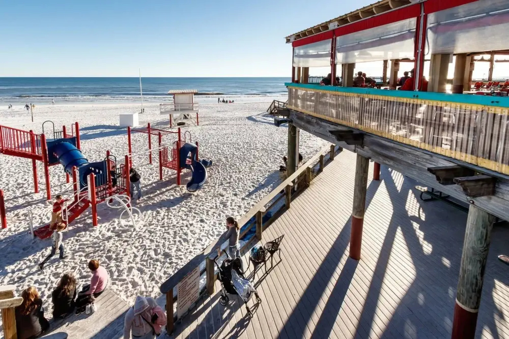 Island Princess 202: Impressive Beachfront Condo, WIFI, BEACH SVC, KEYLESS