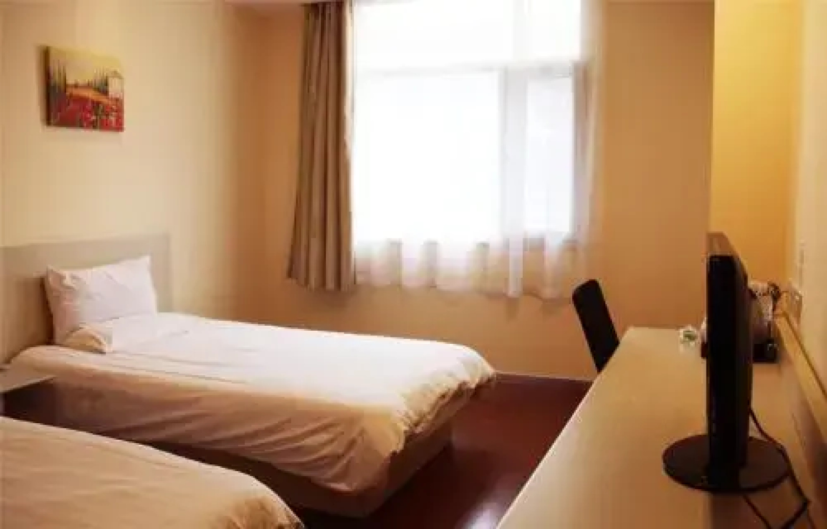 Hanting Hotel Weihai Railway Station