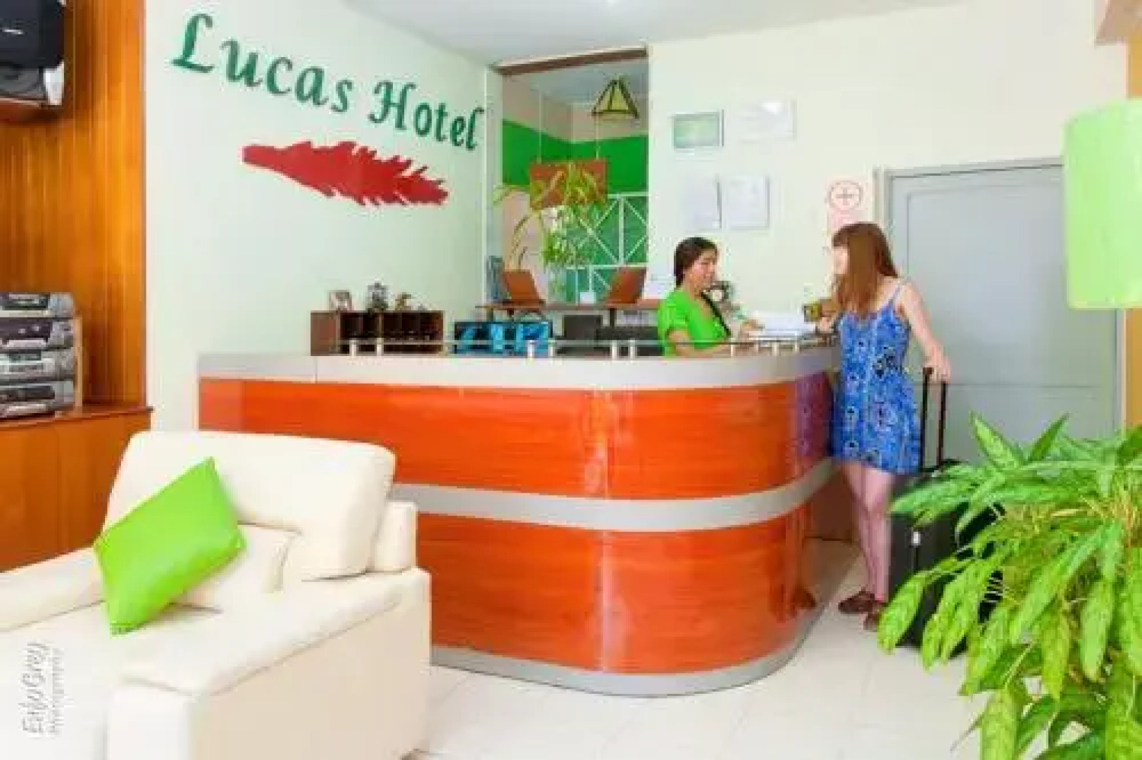 Lucas Hotel