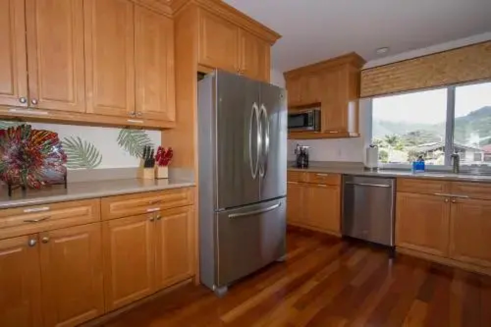 Honolulu Waterfront Villa