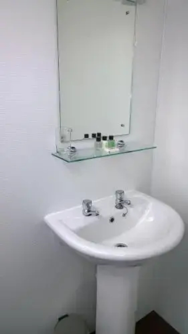 Crown Inn (The Cherry Brandy House)