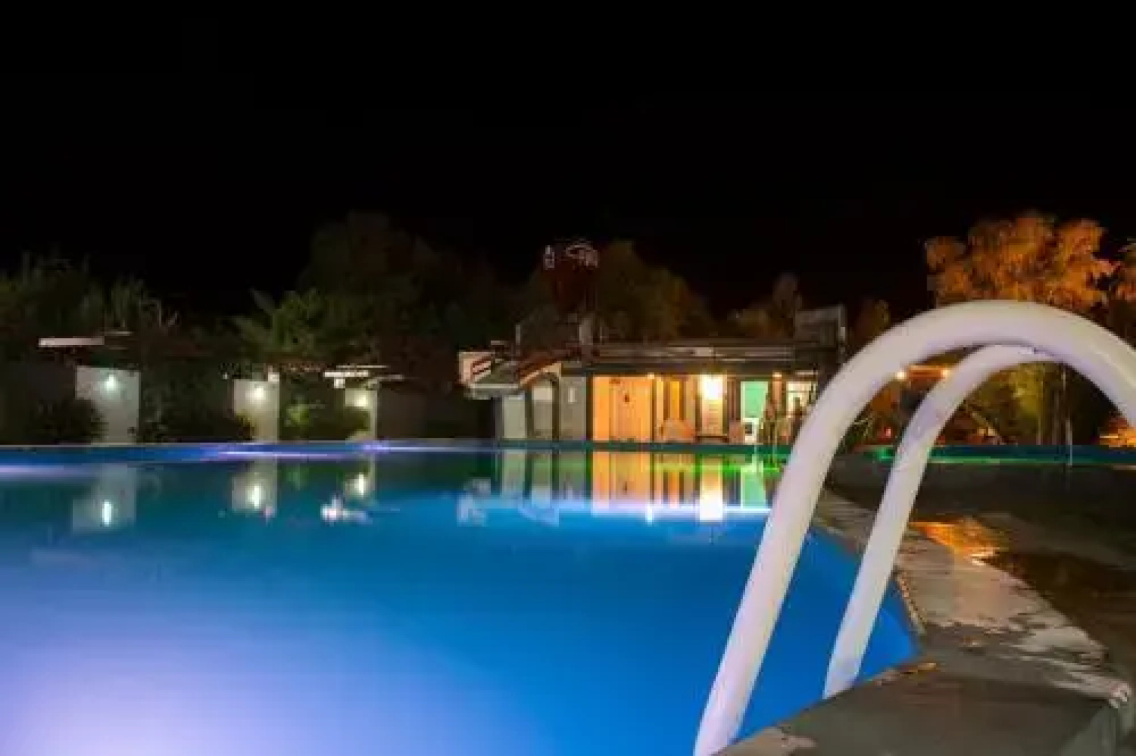 Cristal Hotel
