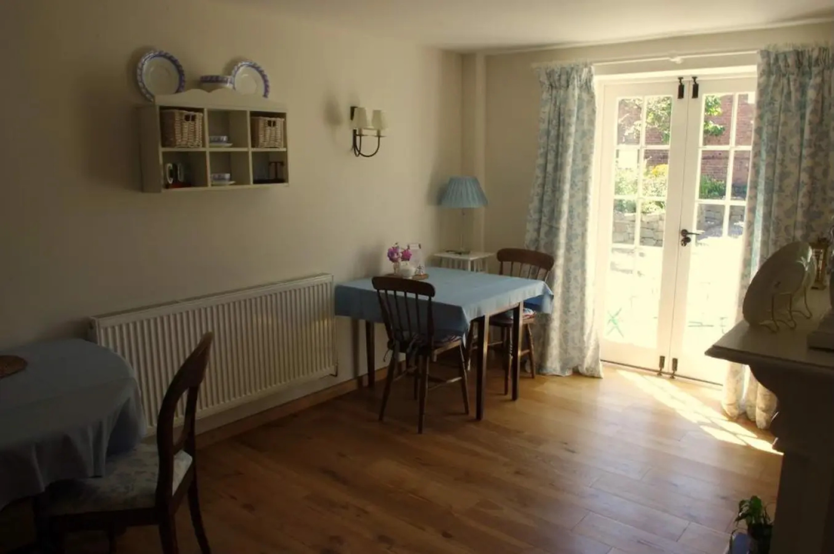 Red House Cottage Bed and Breakfast