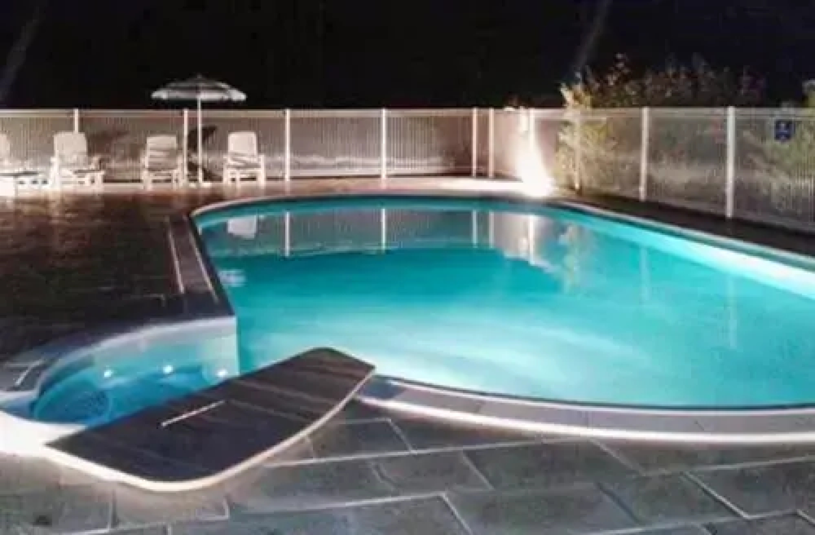 Holiday Home Domaine du Grand Roc 1