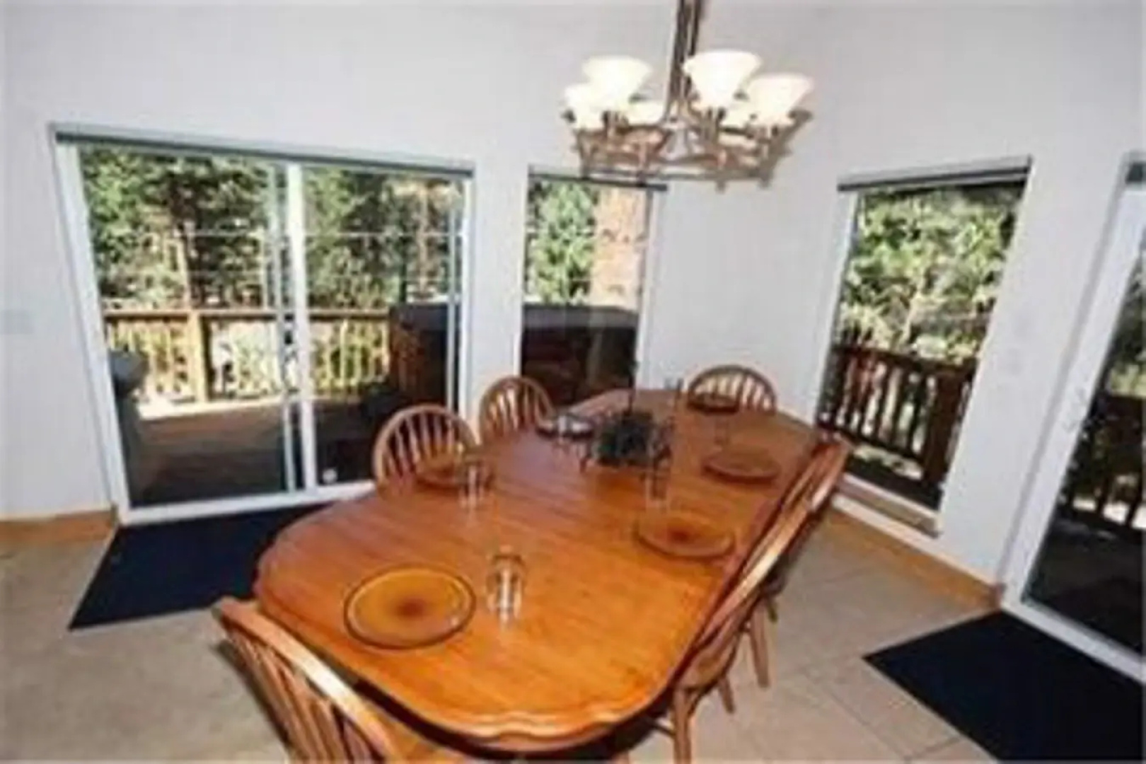 High Meadow Trail Holiday home
