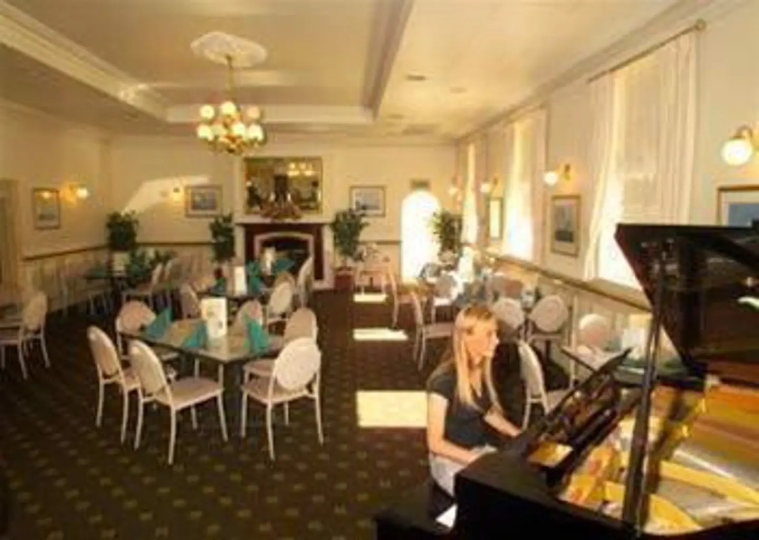 Lucas Hotel