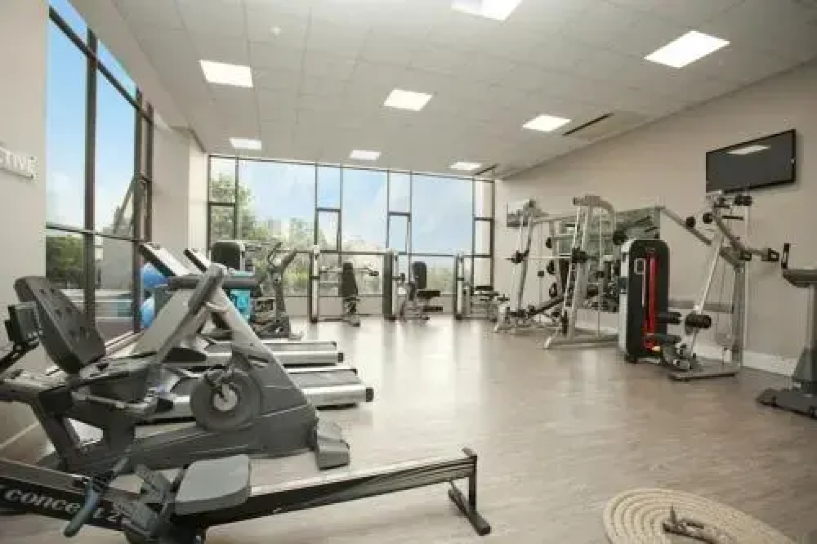Sandton Skye Suite 604