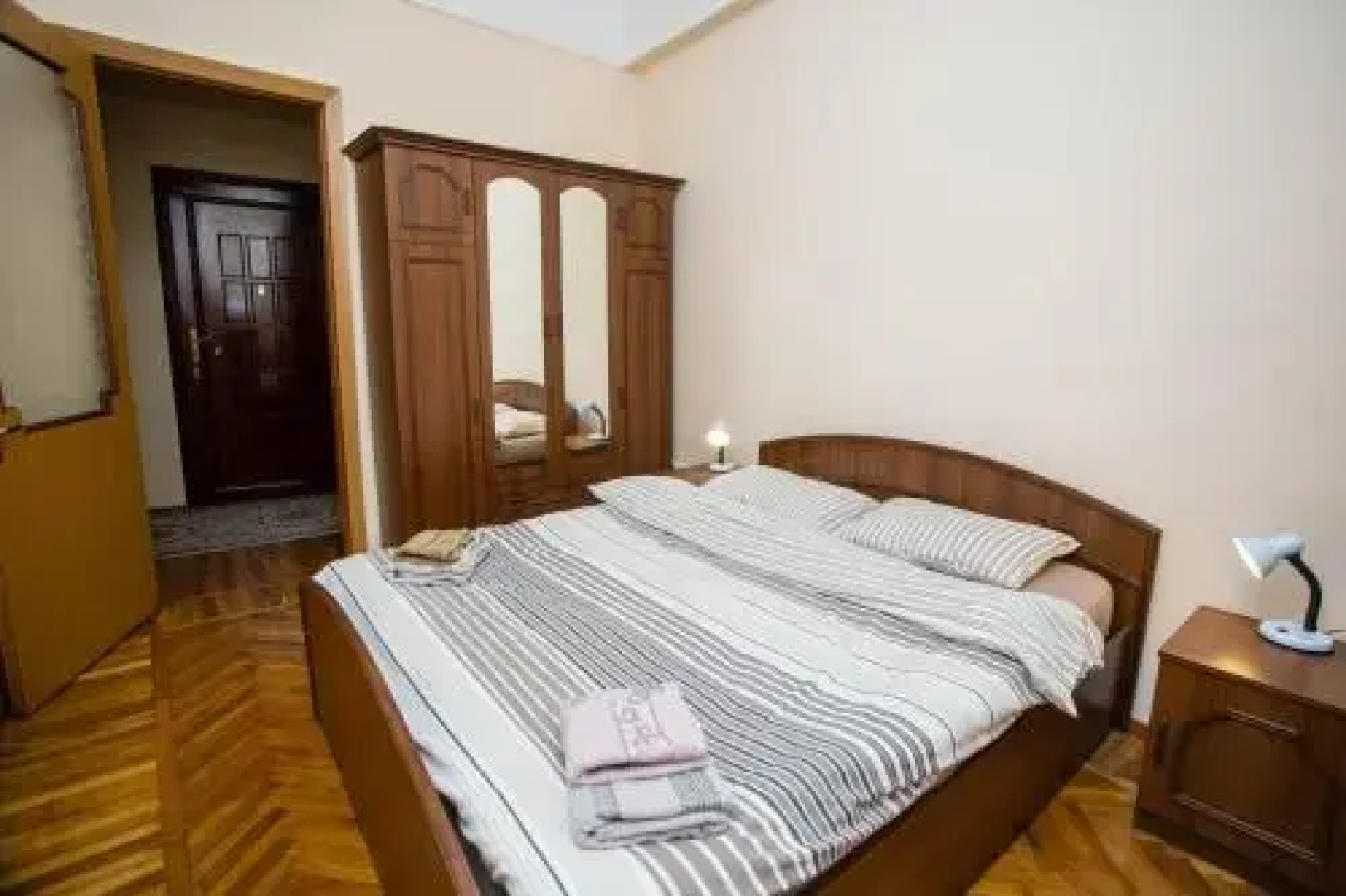 Boulevard Apartment