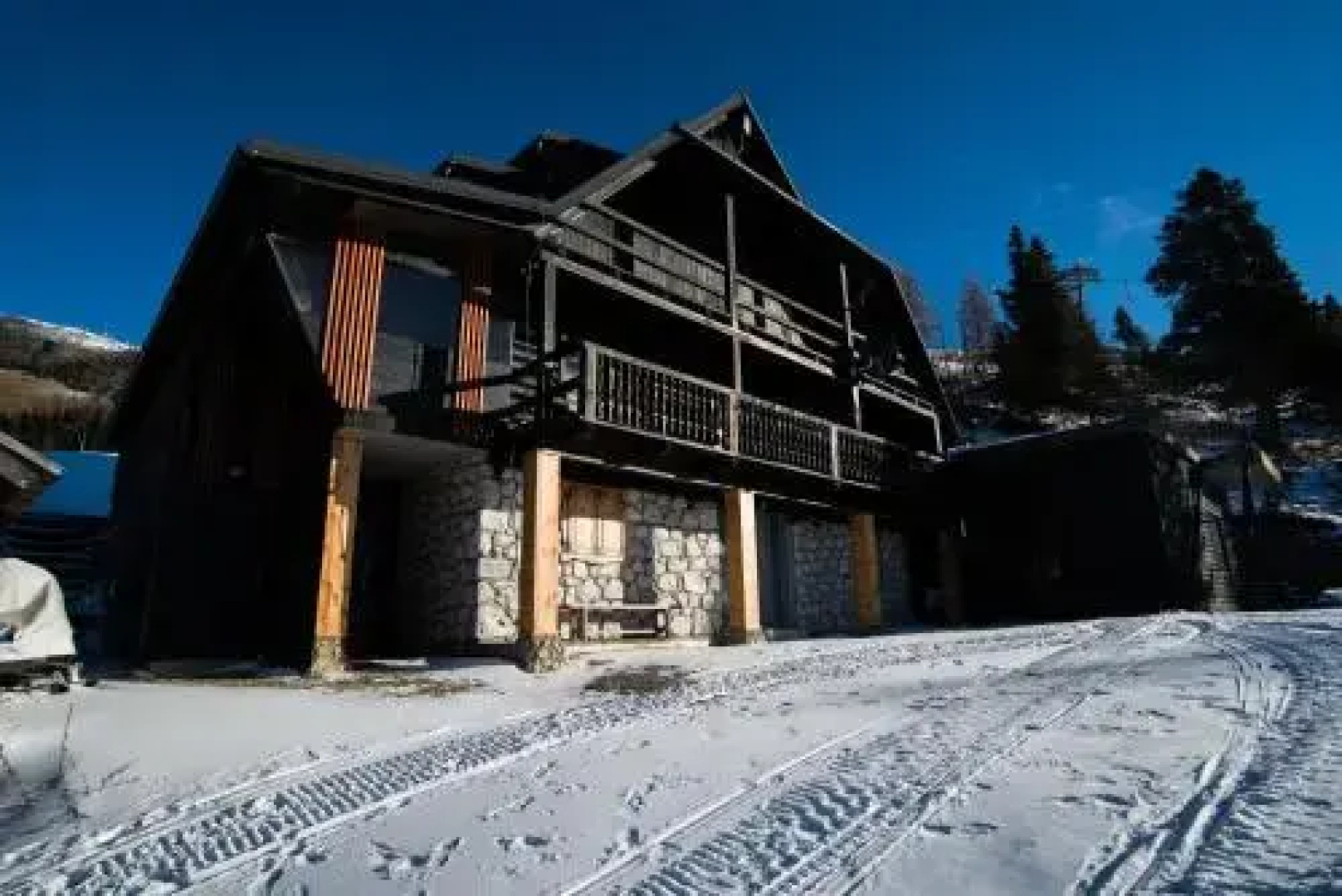 Apartments Zvoh, Krvavec, Ski-in, Ski-out