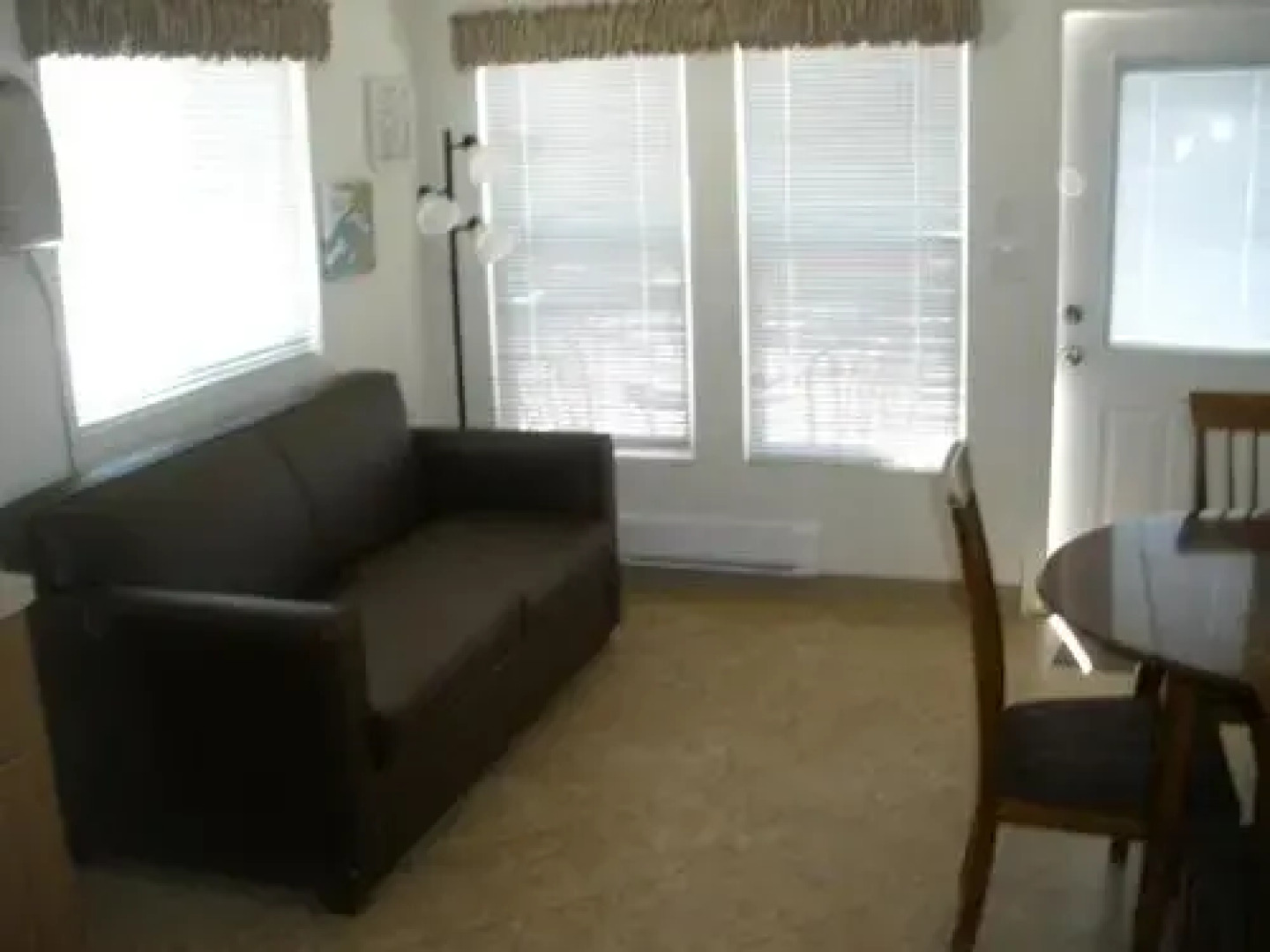 Palm Springs Camping Resort Cottage 1