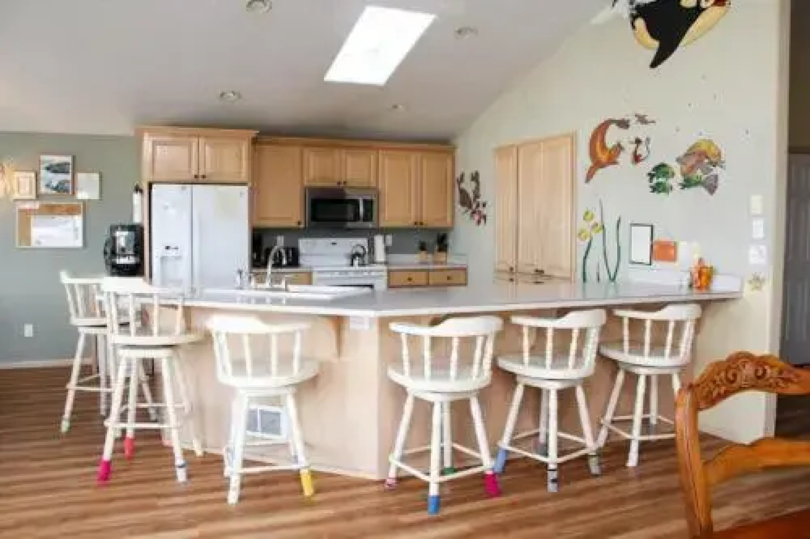 Ocean Waves 1 - 4 Br home by RedAwning