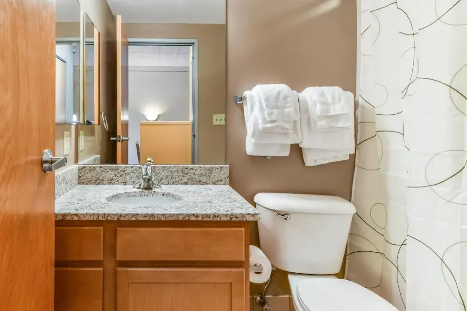 Global Luxury Suites in Downtown Cleveland
