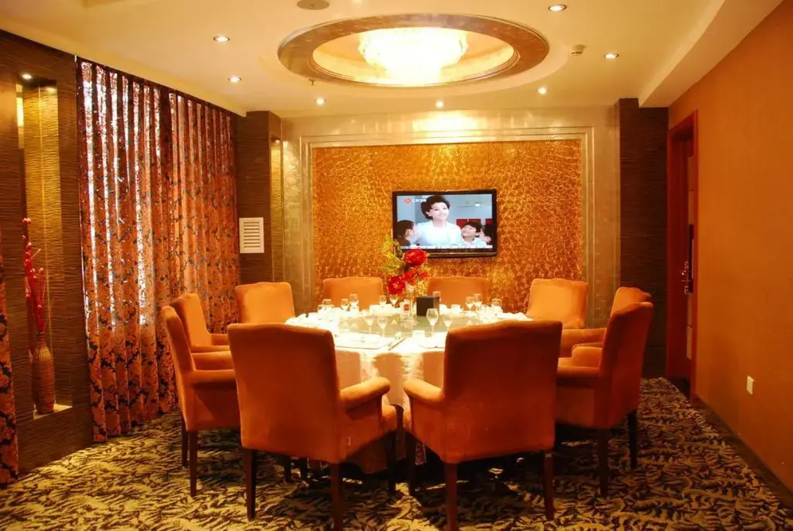 Mudanjiang Oriental Pearl Hotel