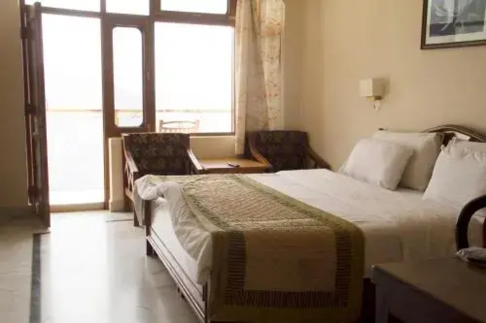 Green Hotel