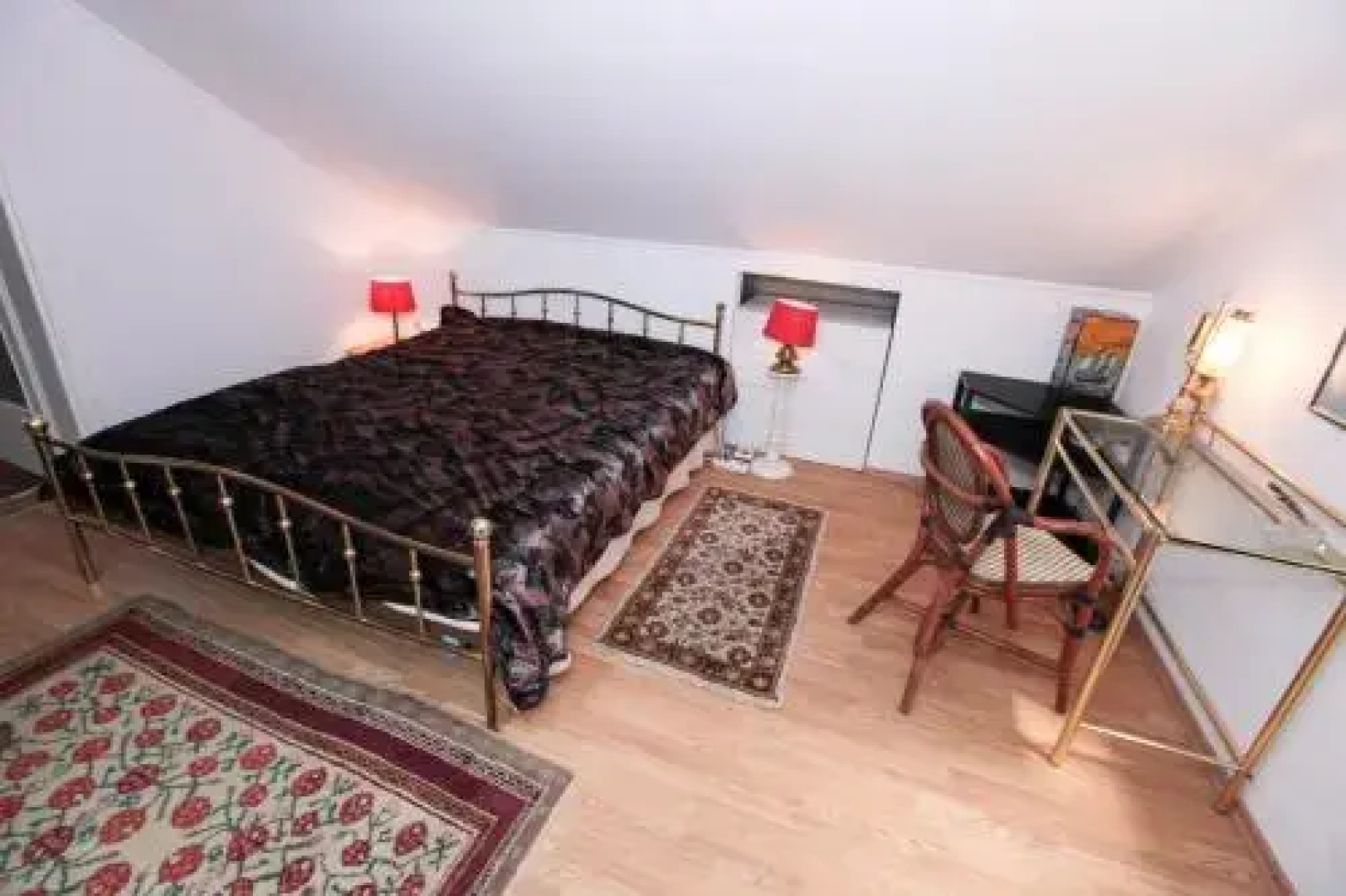 Art House And Garden By The Sea