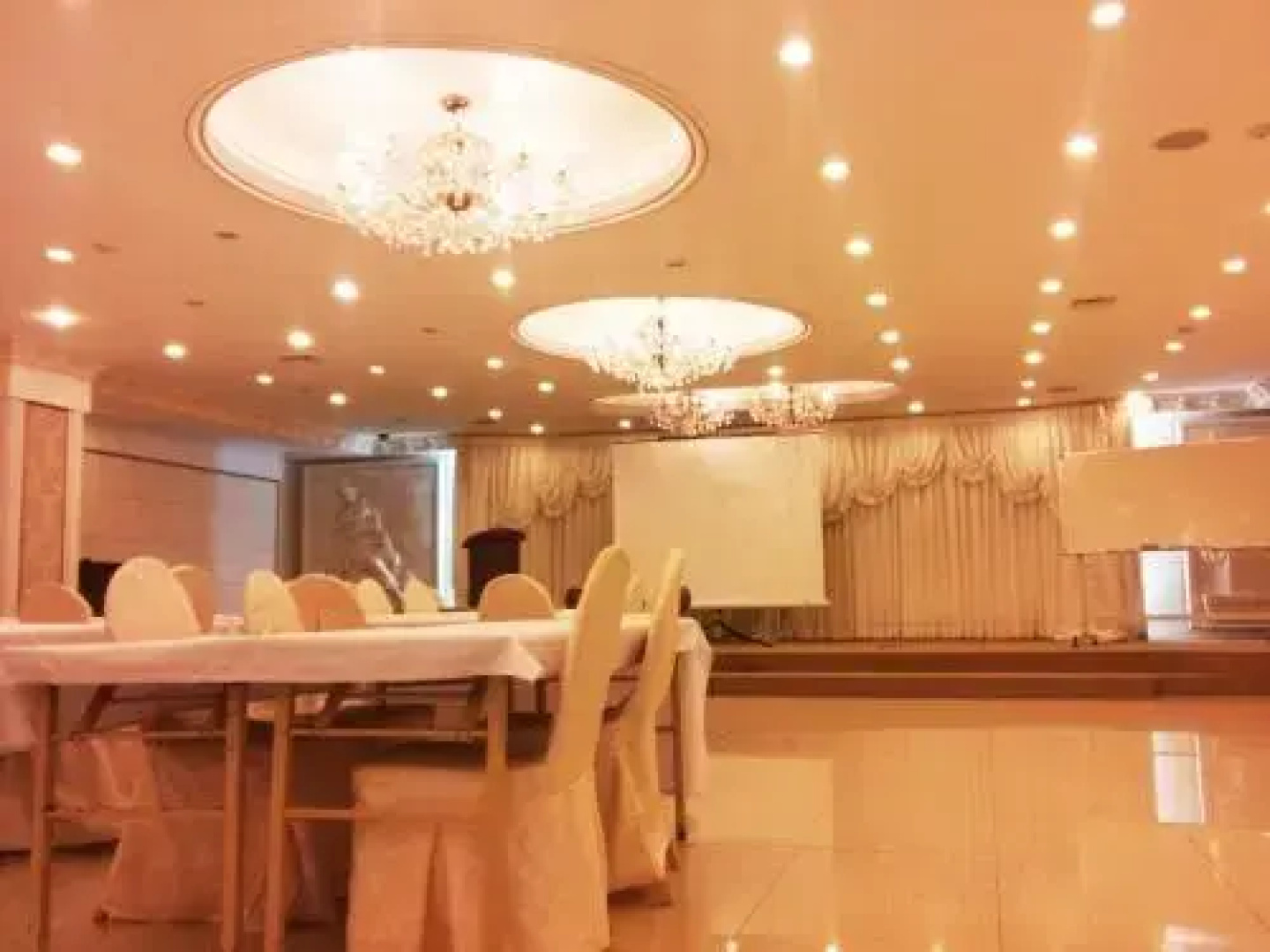 Gunsan Riverhill Hotel